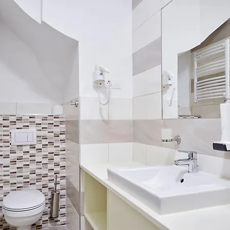 فندق Astoria بالاتونفوريد