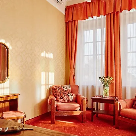 Astoria 3*